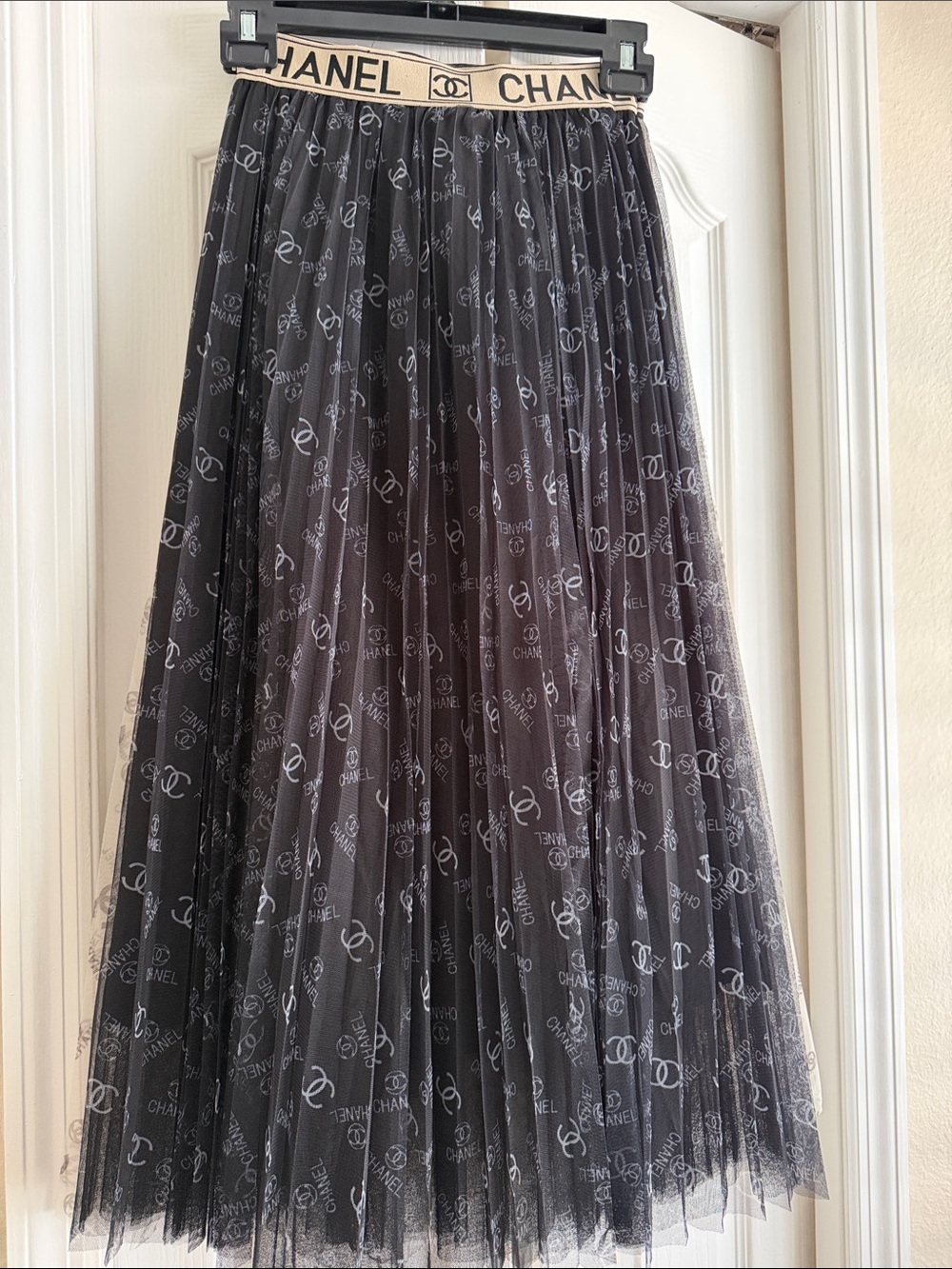 Black Logo Tulle Pleated Midi Skirt with Beige Branded Waistband